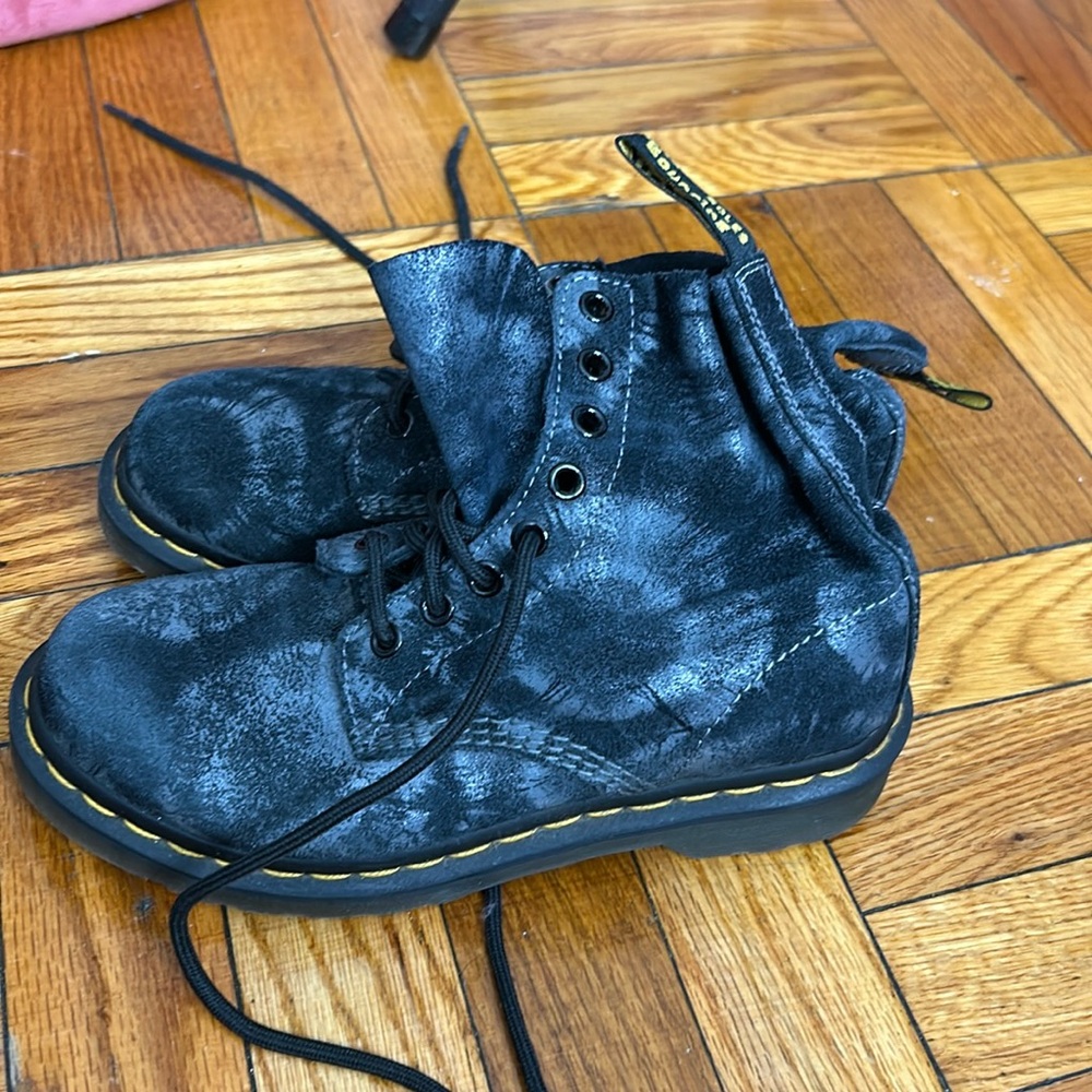 Dr martens limited edition suede boots
